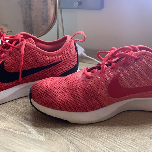 Red Nikes - Picture 3 of 4